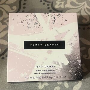 💕 Fenty Beauty Suede Powder Blush - Soft Pink💕